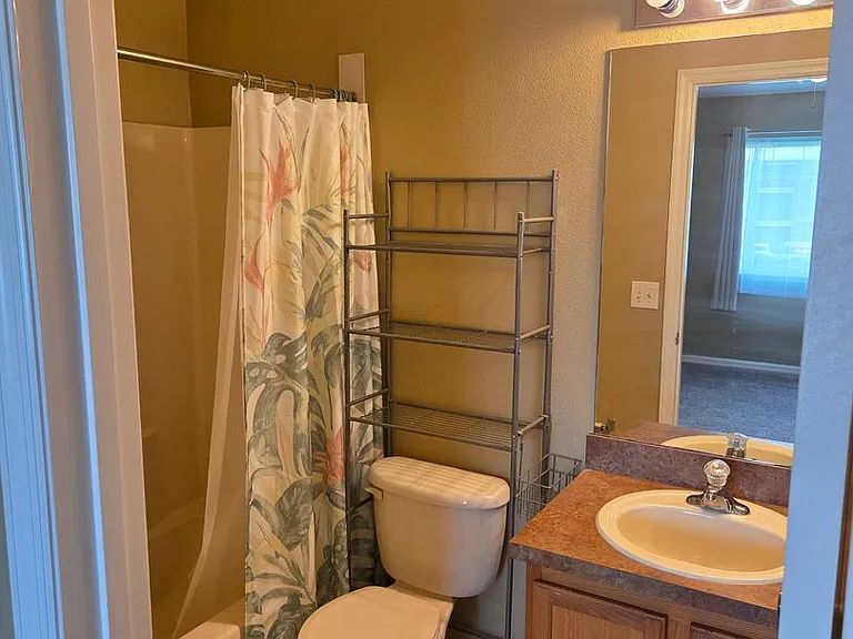 122 Wilton Cir — Photo 17