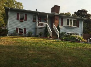 569 Wooster St, Naugatuck, CT 06770
