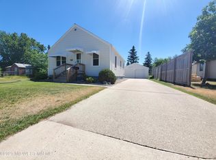 608 4th St NW, Wadena, MN 56482