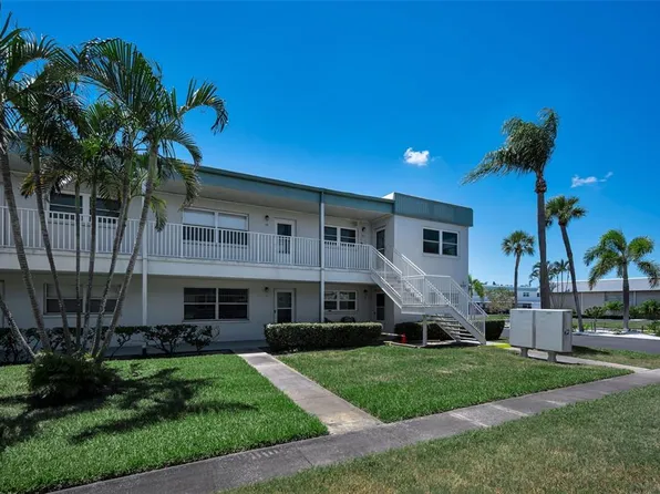 5267 81st St N APT 26, Saint Petersburg, FL 33709