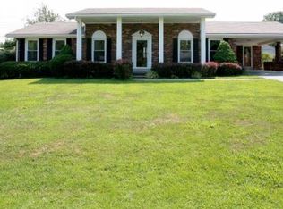 238 Ivy Ln, Shelbyville, KY 40065