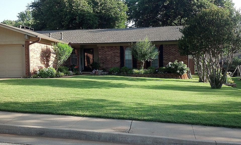 1st image of 909 Brett Dr
