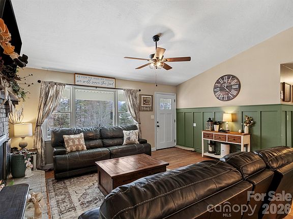 5th image of 101 Hunters Ridge Rd