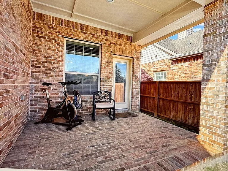 3108 Hereford Dr — Photo 19