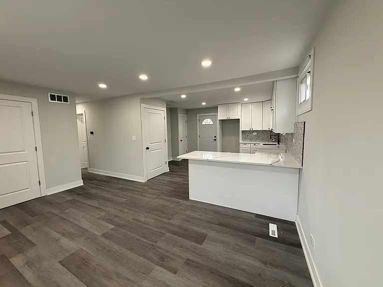 16752 Artesian Ave — Photo 5