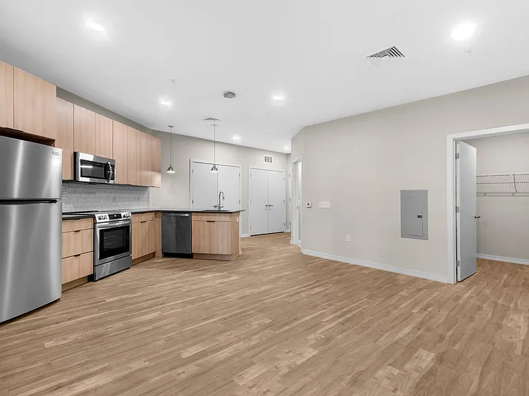 The Keystone Apartments — Photo 93