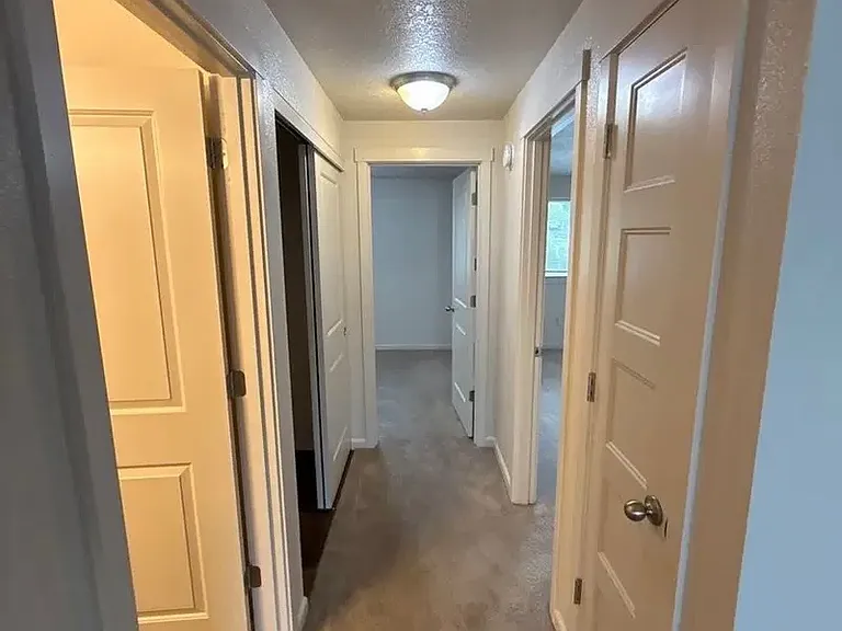 907 Bryan Ct #4 — Photo 9