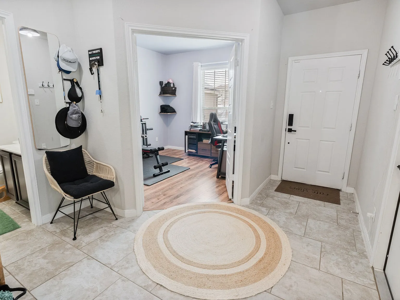 Spacious 4 Bed/3.5 Bath Single Family Home in San Antonio, TX - Available 8/20 - $2300 — Photo 2