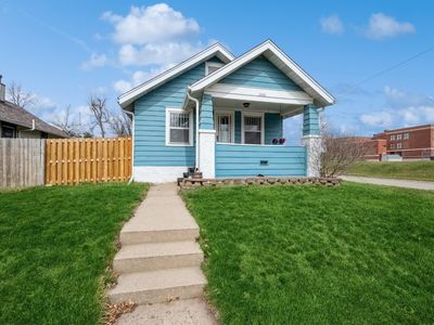 1502 B Ave NW, Cedar Rapids, IA, 52405