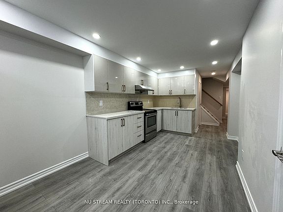 4th image of 14 Gemmill Dr #Basement