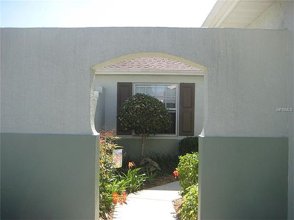 2nd image of 759 Tremont Greens Ln #759