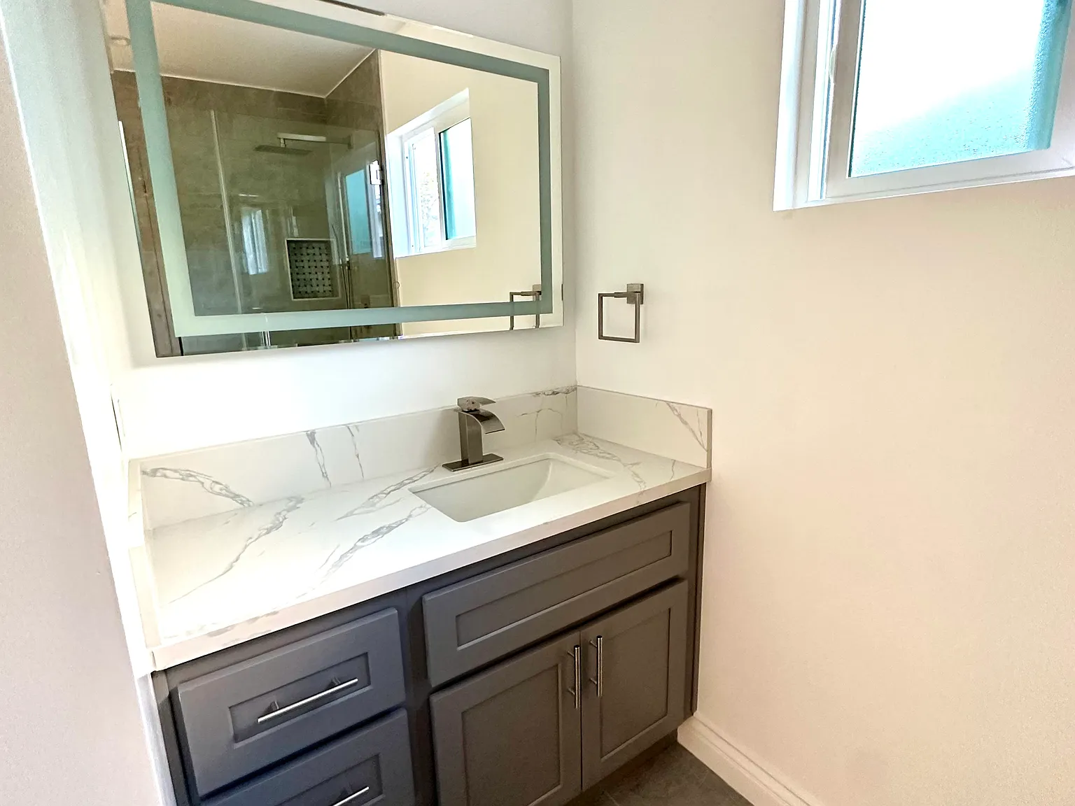 1 bed, 500 sqft, $2,300 — Photo 3