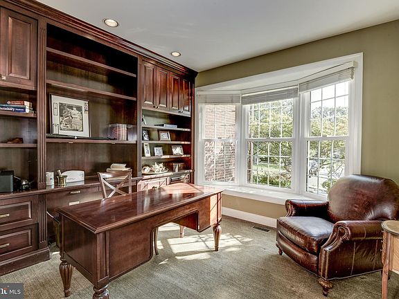 4th image of 10100 Daphney House Way