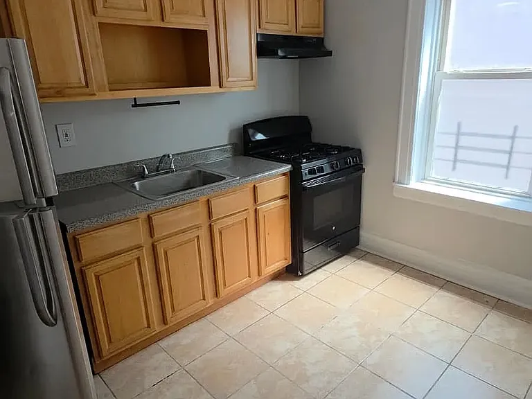 75 N 7th St #304C — Photo 5