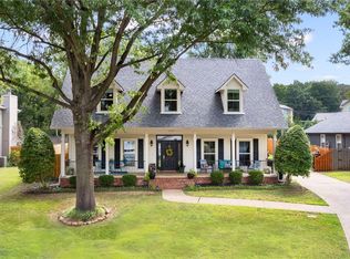 1654 N Charlee Ave, Fayetteville, AR 72703