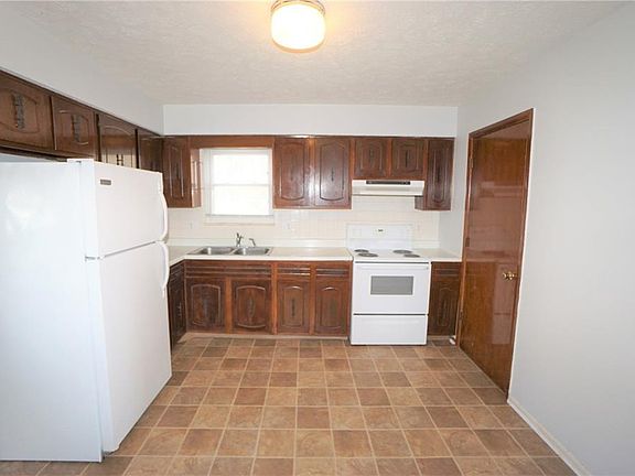 5th image of 1117 Valley View Dr #1