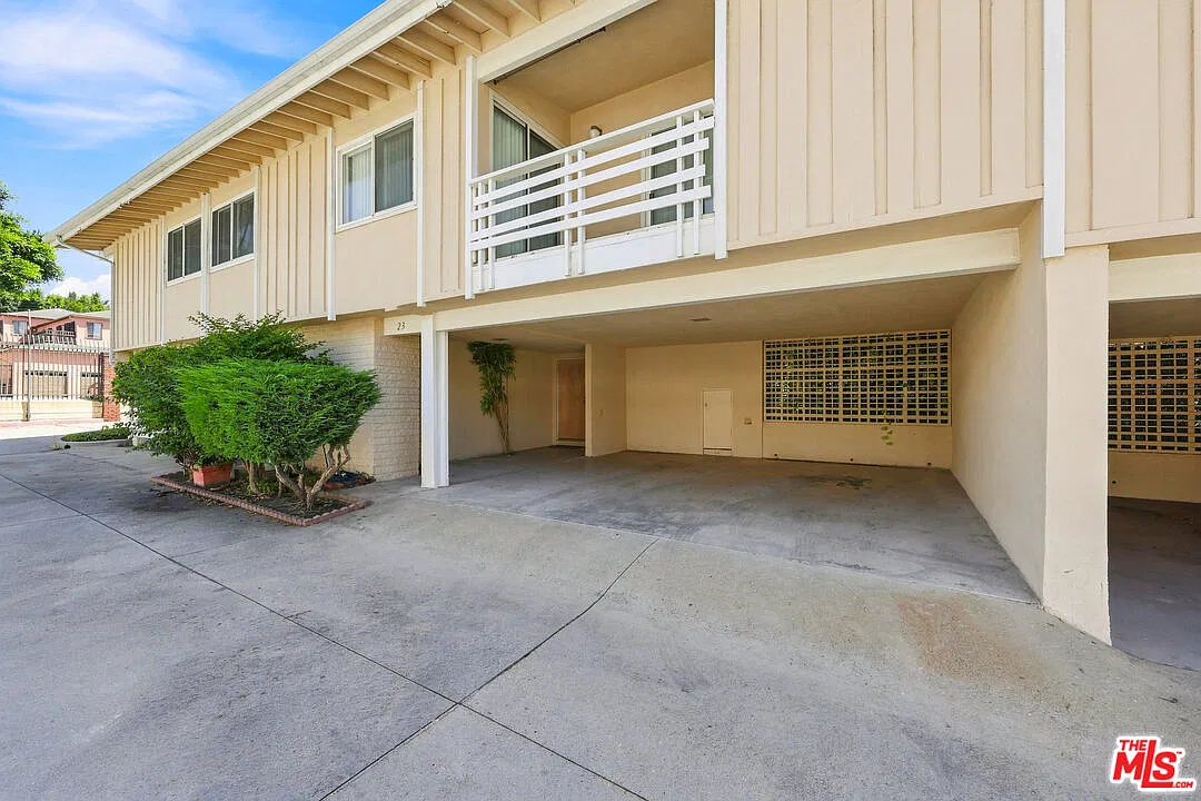 2 bed, 2.0 bath, 1595 sqft, $3,750 — Photo 1
