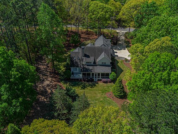4th image of 116 Carolyn Dr