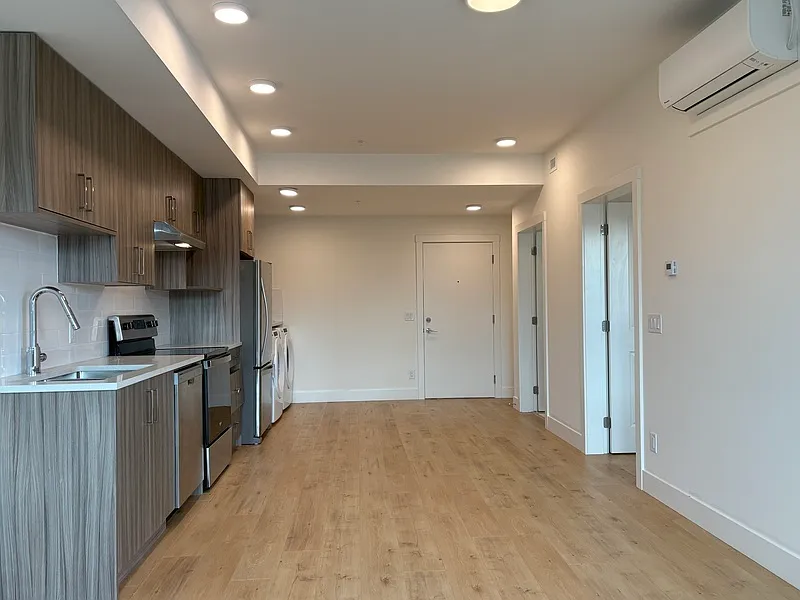 1036 Coronation Ave #309