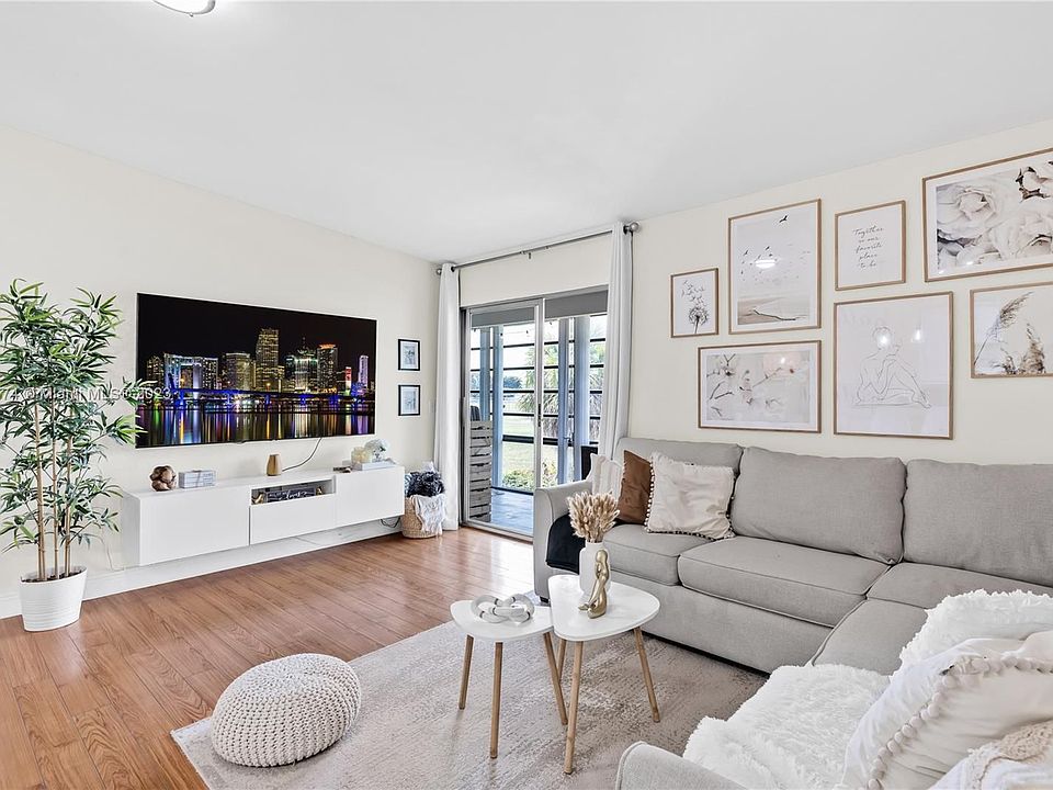 1st image of 9731 Hammocks Blvd APT 206B