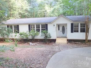 2705 Mountainview Rd, Clover, SC 29710
