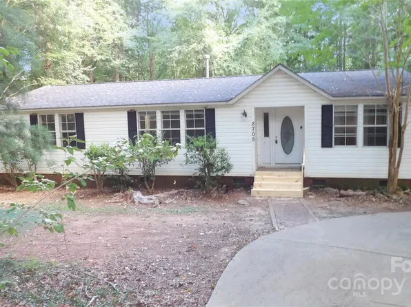 2705 Mountainview Rd, Clover, SC 29710