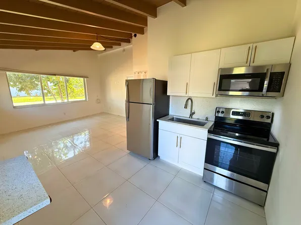 1205 N 15th Ct #1205, Hollywood, FL 33020