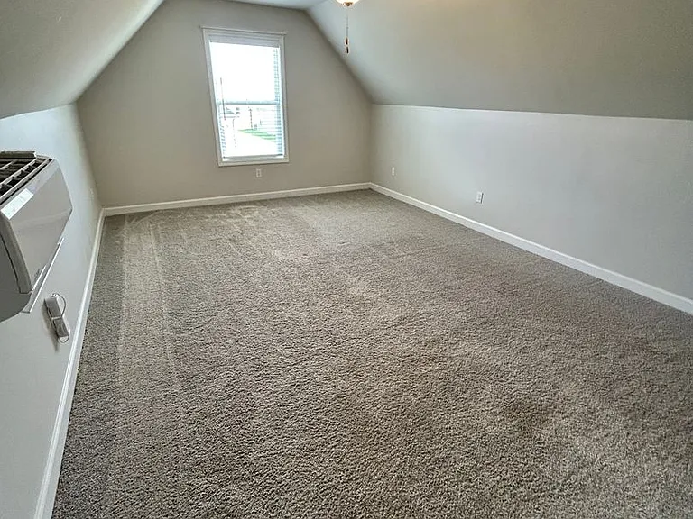 410 Thornbird Loop — Photo 24