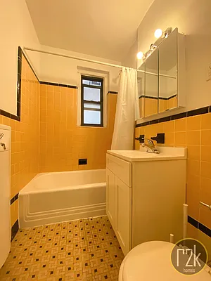 Rented by Realty 2000 Corp | media 17