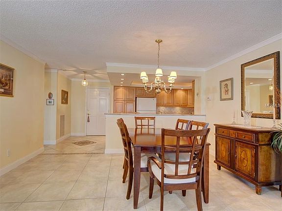 3rd image of 100 Bluff View Dr APT 608A