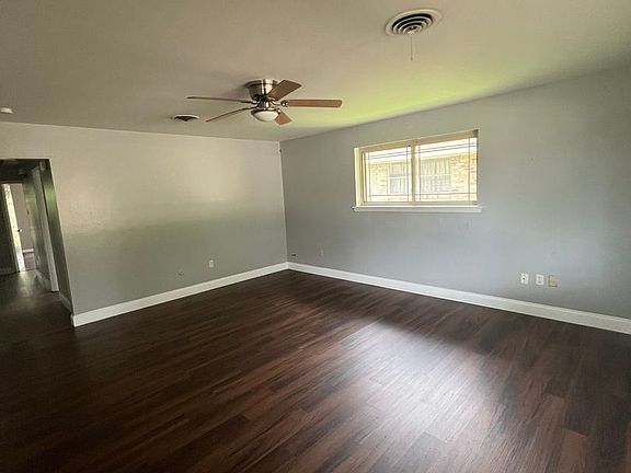 4th image of 1560 Tropic Dr