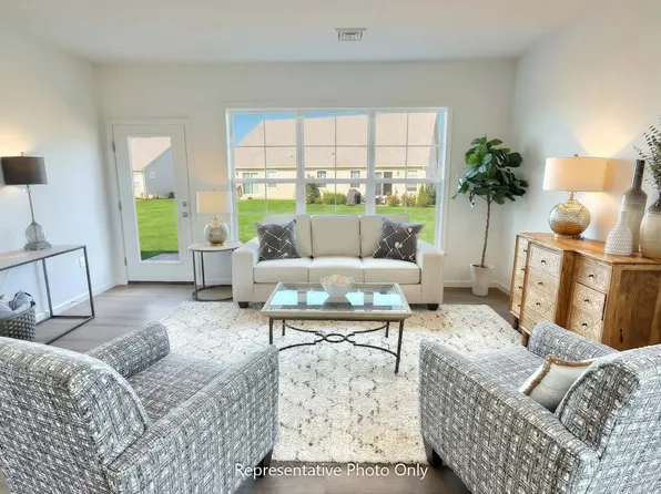 Taylor Plan, Paradise Village