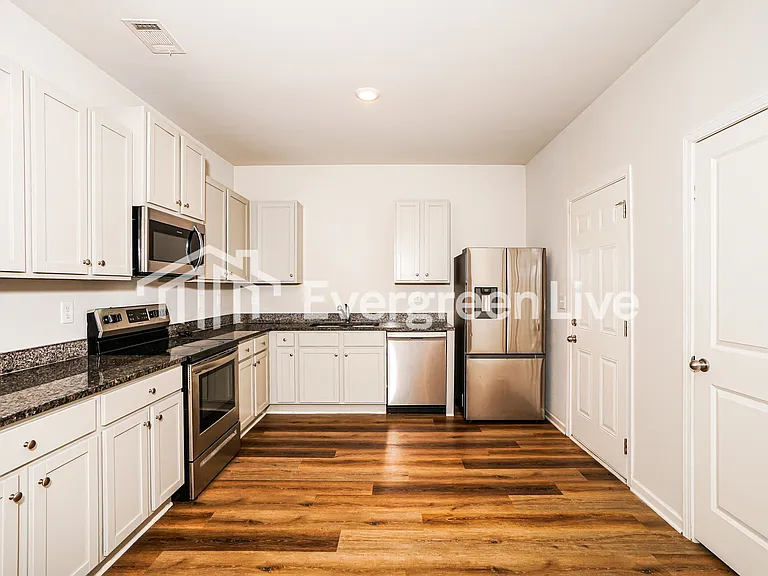 110 Chapleau Ln — Photo 5