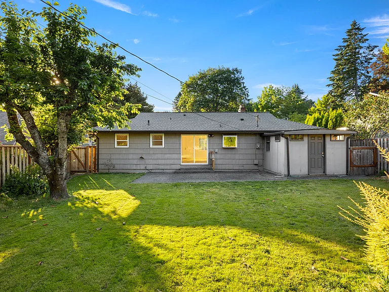 6472 SW 46th Pl — Photo 5