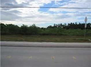 4009 Dixie Farm Rd #B, Pearland, TX 77581