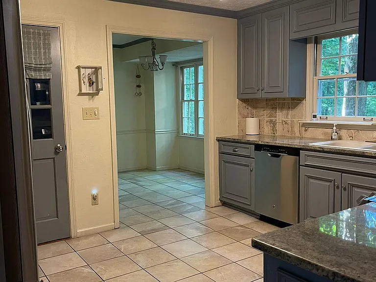 kitchen way to breakfast area