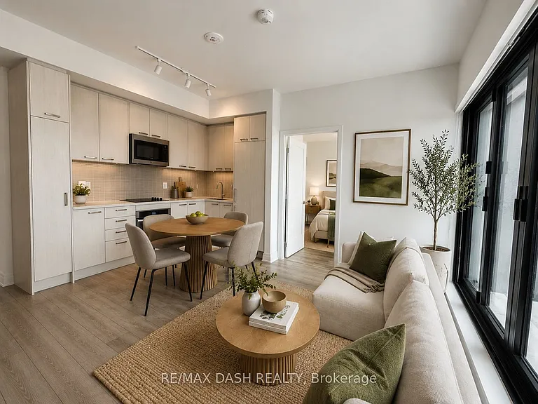 20 Soudan Ave #3804 — Photo 5