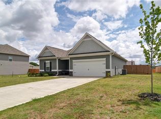 32 Robin Rd, Adairsville, GA 30103