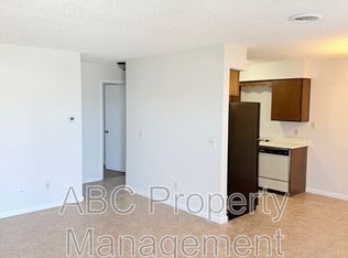 1210 W Bishop Dr, Rogers, AR 72756