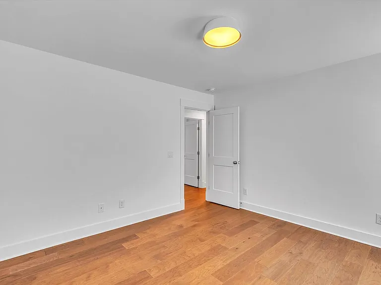 158 Bluffside Cir — Photo 31