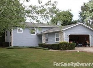 159 Rock Creek Rd, Valparaiso, IN 46383