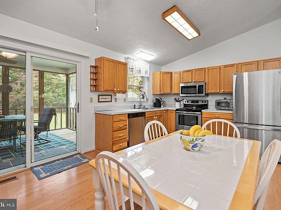 5th image of 11562 Deadwood Dr