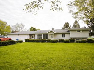 4704 W Hickory Rd, Hickory Corners, MI 49060