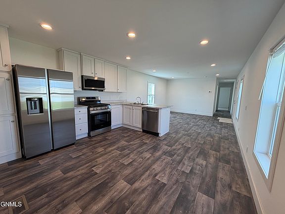 5th image of 284 Partridge Ln