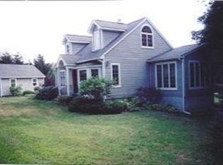 23 Hennett Rd, Valatie, NY 12184