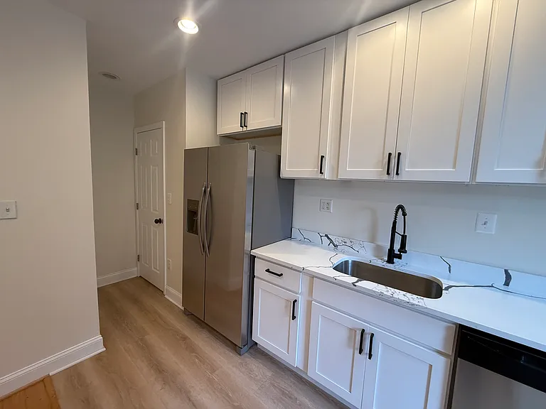 201 Willow Spring Rd — Photo 11