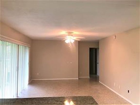 3rd image of 461 Riverview Ave