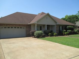 334 W Shore Dr, Alexandria, LA 71303