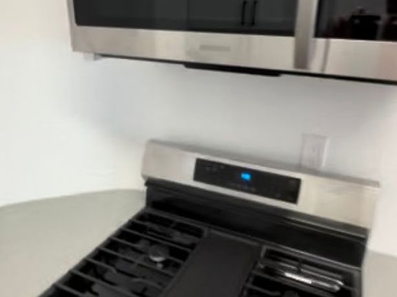 4th image of 310 Wisconsin Ave APT 3