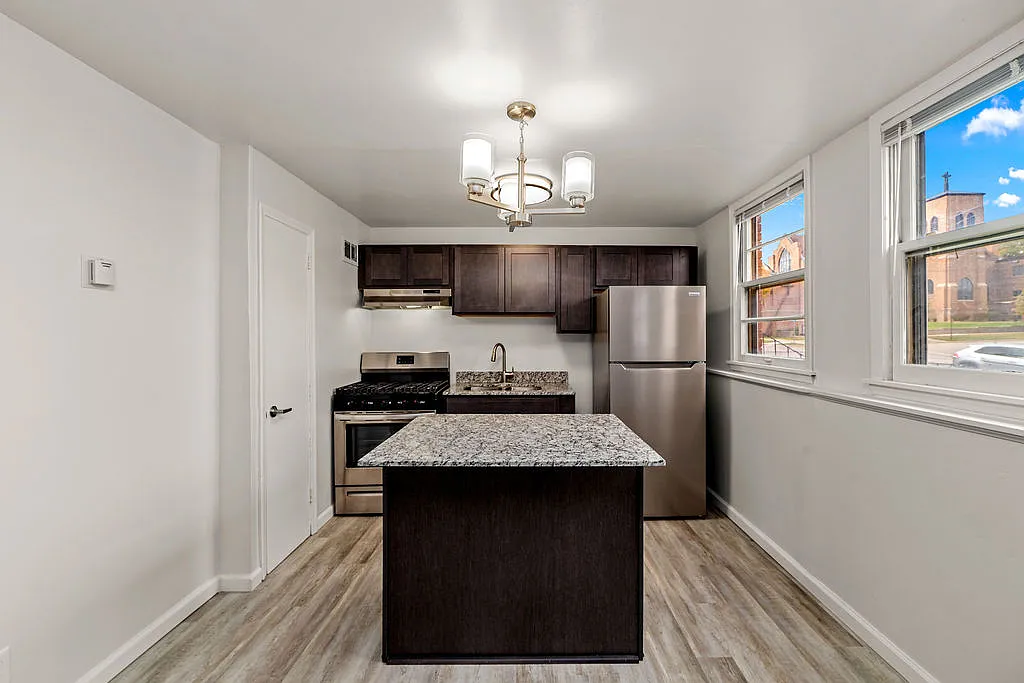 The Faribo Apartments — Photo 2